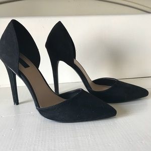 Forever 21 Shoes - Black heels Forever 21 Shoes - Black heels